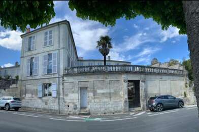 Appartement 3 pièces 890 €