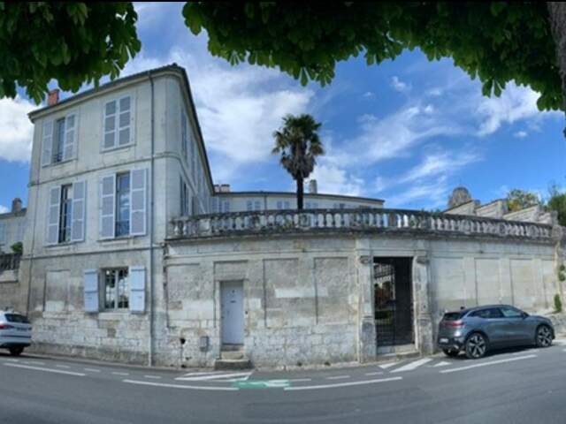 Appartement de 78m2 à louer sur Saintes — photo du bien