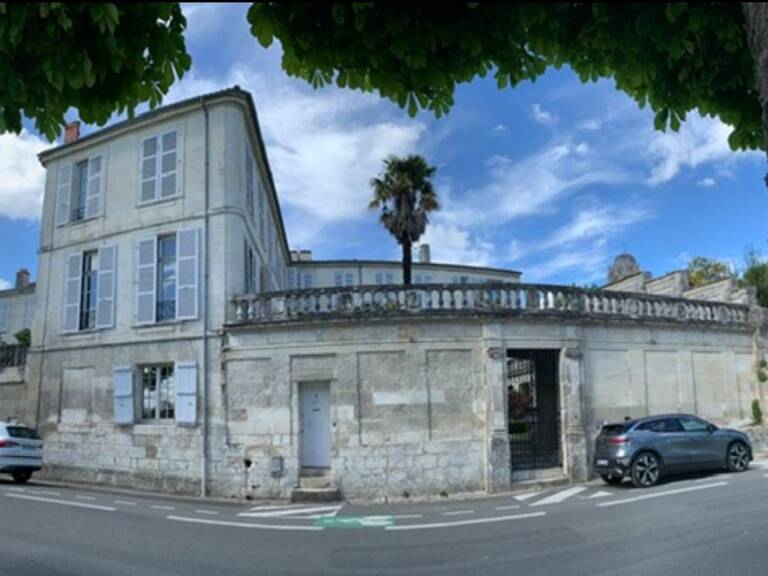 Appartement de 78m2 à louer sur Saintes — photo 1