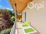 Appartement T2 lumineux avec balcon terrasse, ascenseur et parking privatif — Saint-Geniez-d'Olt-et-d'Aubrac — photo 2