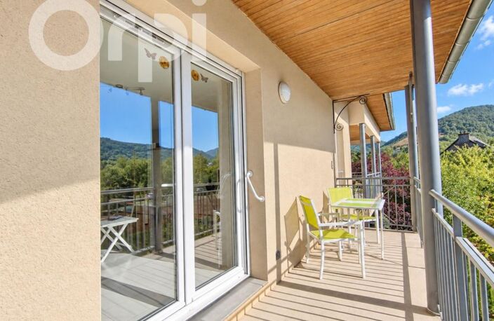 Appartement T2 lumineux avec balcon terrasse, ascenseur et parking privatif — Saint-Geniez-d'Olt-et-d'Aubrac — photo 3