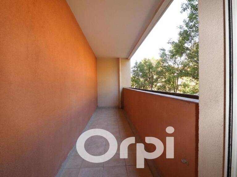 AUBAGNE LES SANTONNIERS STUDIO ET TERRASSE — photo 1