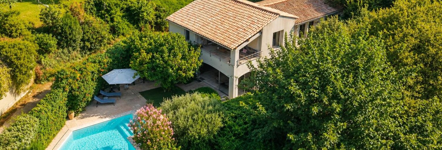Maison 6 Pièces 200 m² à vendre à Les Angles (30133)