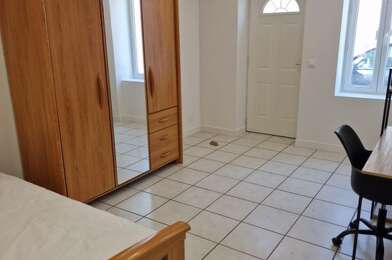 Appartement 3 pièces 890 €