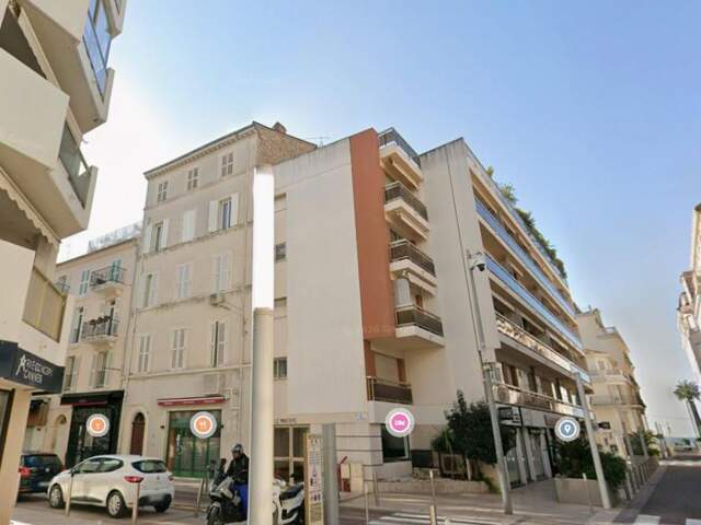 Appartement À Louer — photo du bien