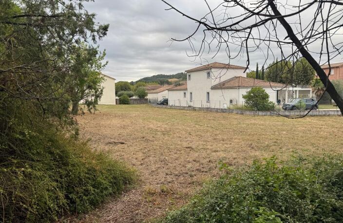 LAVAL-PRADEL – TERRAIN À BÂTIR DE 1 029 m² AU CŒUR DU BOURG – BELLE OPPORTUNITÉ — photo 2