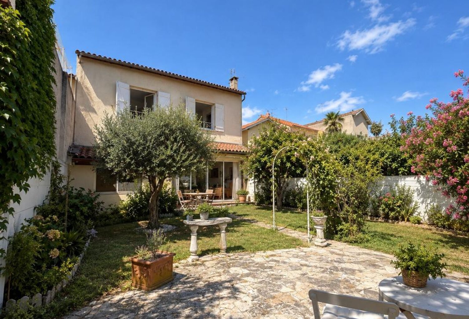 Maison À Vendre — photo 1
