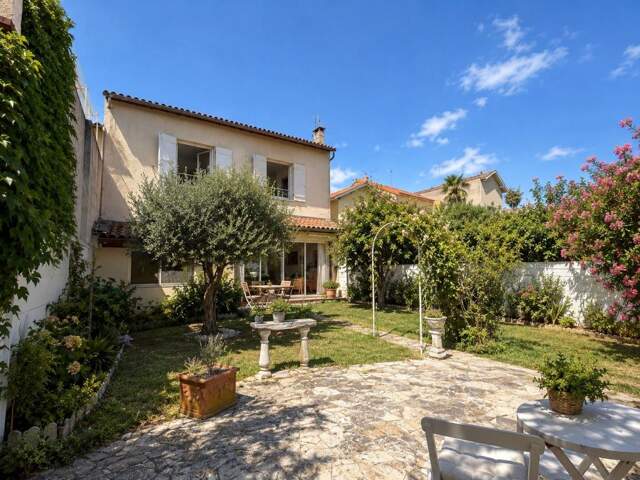 Maison À Vendre — photo du bien