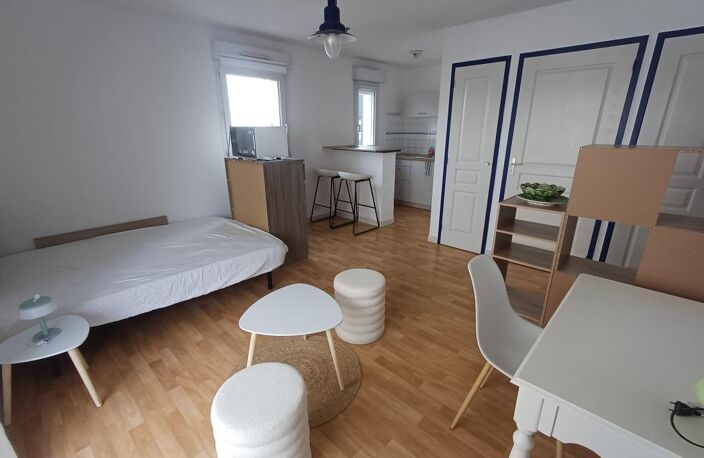 Studio meublé avec balcon et parking — photo 2
