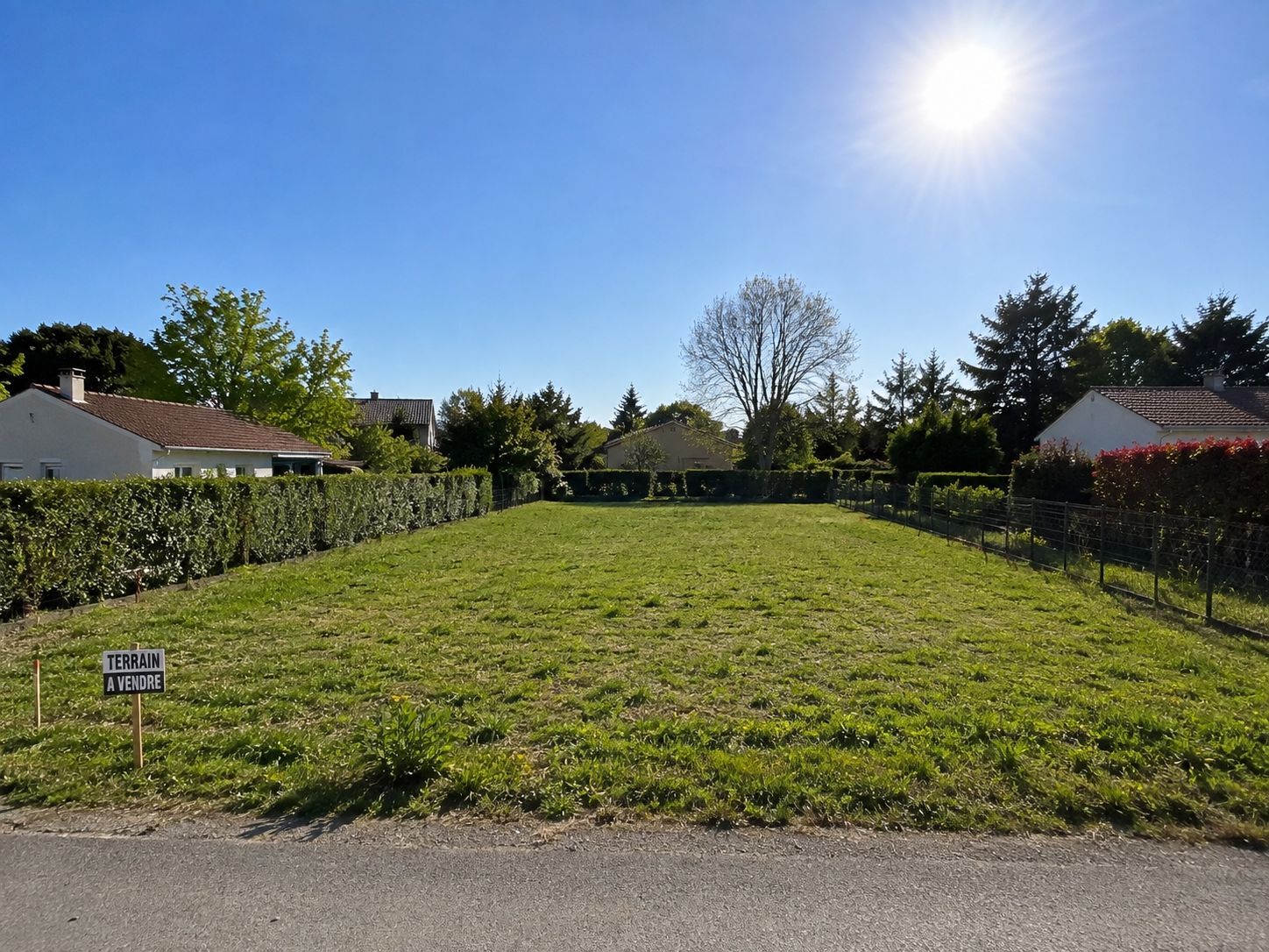 Terrain à bâtir de 462 m² à BREUILLET (91)