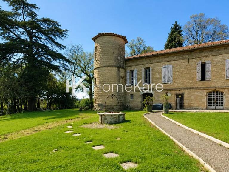 Petit château à rénover — photo 1