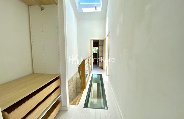 MAISON DE CHARME AVEC PIERRES APPARENTES — photo 4