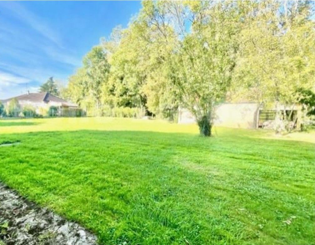 Terrain à bâtir de 414 m² à CHAMPMOTTEUX (91)