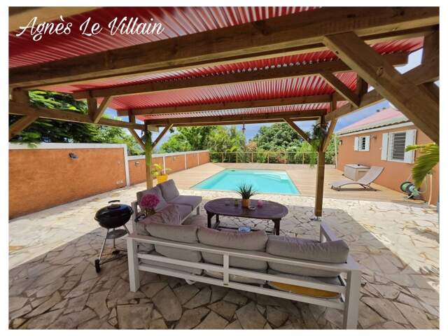 Maison T5 Vue Mer avec sa piscine — photo du bien