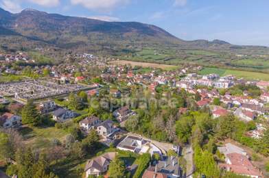 Maison 6 pièces 680000 €