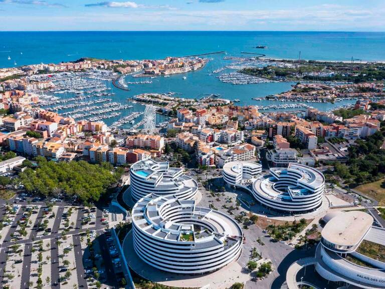 LE CAP D’AGDE – CENTRE-PORT | RÉSIDENCE DE STANDING « ICONIC »  SUPERBE APPARTEMENT T2 NEUF ET MEUBLÉ DE HAUTE QUALITÉ – GRANDE TERRASSE — photo 1
