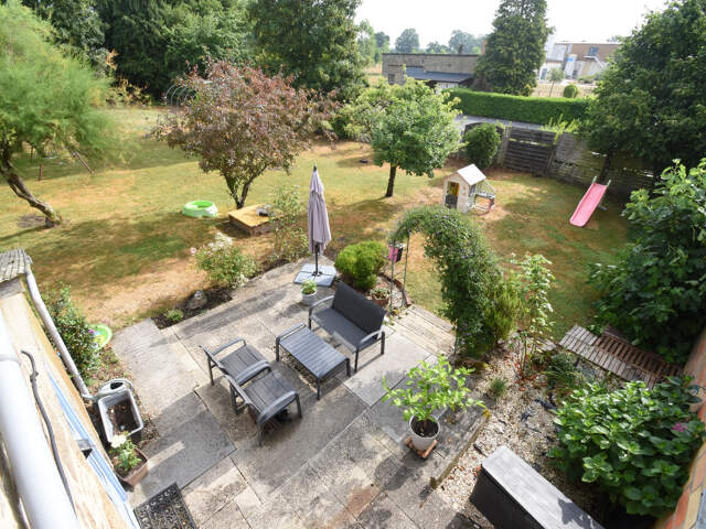 Maison en pierre rénovée – 134 m² – 3 chambres – Terrain de 1 100 m² — photo du bien