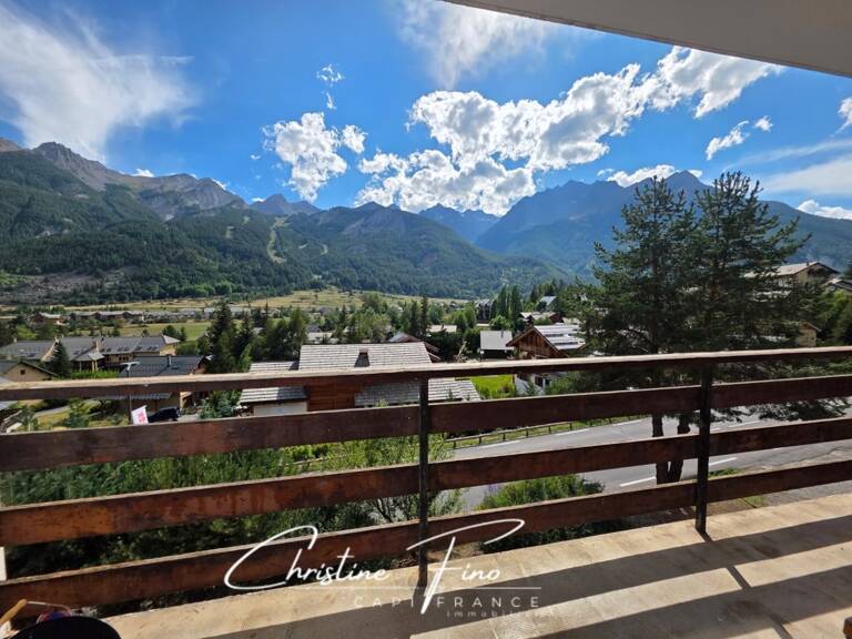 SERRE CHEVALIER- LE MONETIER LES BAINS Appartement T2 rénové — photo 1