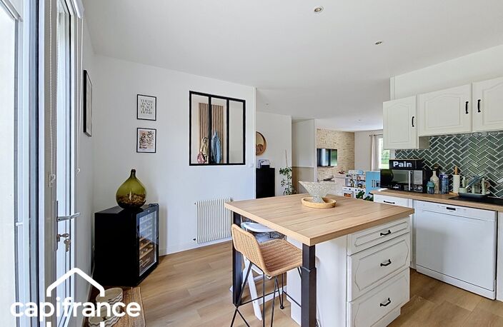 PROCHE DE THOUARS Maison de plain pied de 111m2 avec + de 2 hectares de terrain avec dépendance de 900m2 — photo 5