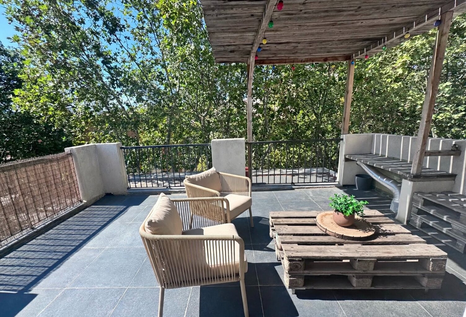 Appartement à vendre 5 pièces  120M2  (13) MARTIGUES — photo 1