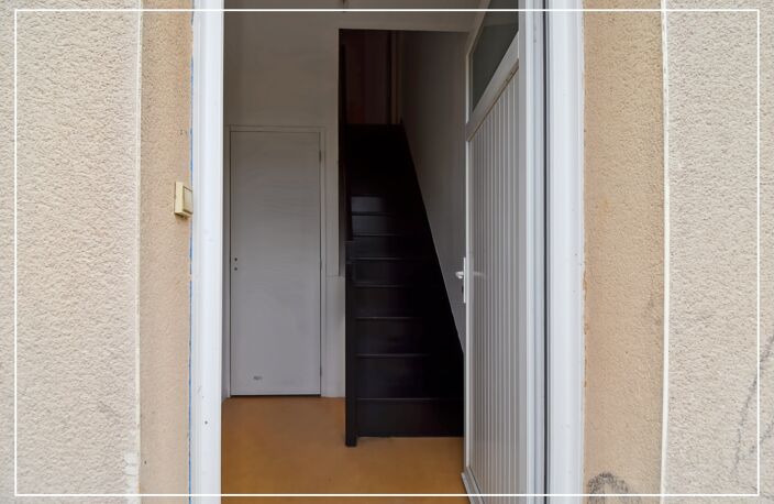 À LOUER – Appartement meublé 3 chambres avec jardin et garage – Culan (18270) — photo 2
