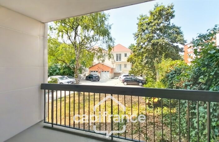 Proche Centre-Ville et bords de Marne-A vendre appartement 4 pièces-87,20m2-3 chambres-traversant- Balcon- — photo 3