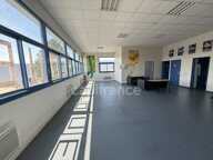 MURS COMMERCIAUX D’EXCEPTION – 310 m² MODULABLES – EMPLACEMENT PREMIUM À ORGEVAL (78) — photo 4
