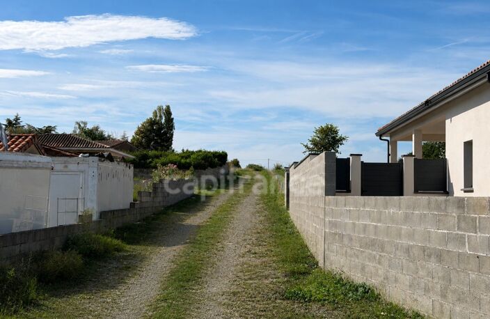 RIEUMES – Terrain à bâtir 759 m² viabilisé – proche centre – 91 500 € — photo 3