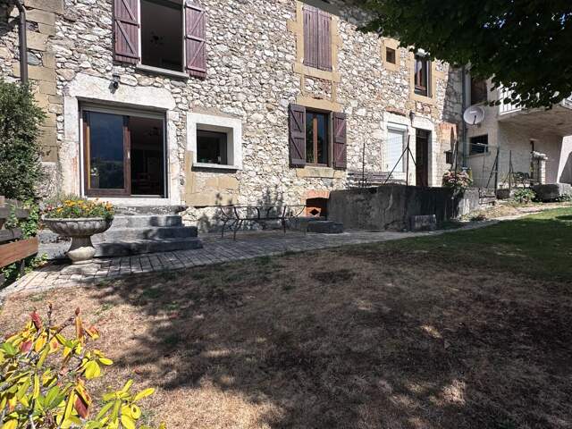 Maison à vendre 9 pièces POMMIERS LA PLACETTE (38) — photo du bien