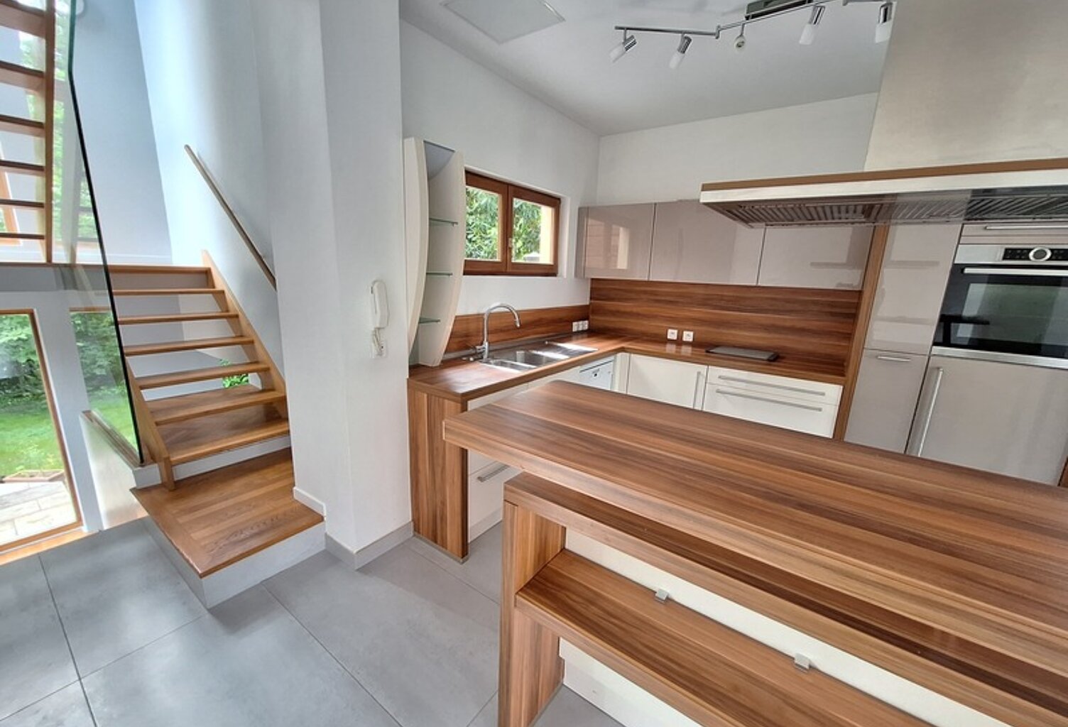 Maison à vendre 5 pièces LA CELLE SAINT CLOUD (78) — photo 1