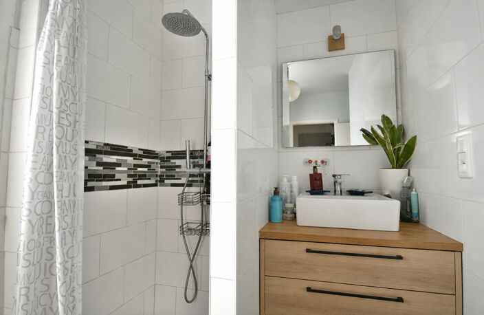Maison à vendre 5 pièces COLOMIERS (31) - 4 chambres - Climatisation - terrain 500 m² - dépendance de 37 m² — photo 4