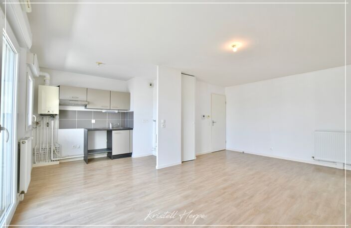 Dpt Loire Atlantique (44), à vendre REZE appartement T2 de 47m², dernier étage avec balcon et stationnement — photo 2
