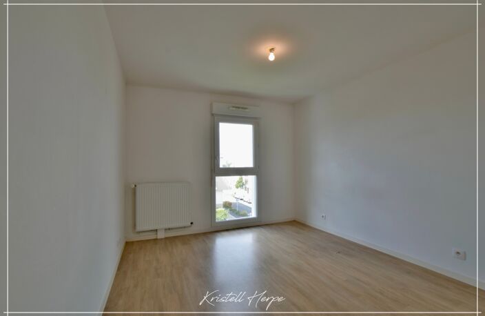 Dpt Loire Atlantique (44), à vendre REZE appartement T2 de 47m², dernier étage avec balcon et stationnement — photo 5