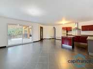 Maison plain-pied à vendre à Anduze – 3 chambres, piscine automatisée, garage, terrasse couverte, terrain 833 m² — photo 2