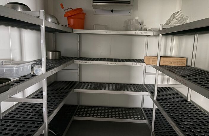 Proche de LILLE (59) - Local d'activité de 320 m2 avec 13 places de parking privatives — photo 4