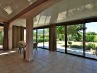 CARREFOUR BLÉONE-DURANCE – Villa traditionnelle de plain-pied en parfait état avec véranda, jardin et garage — photo 4