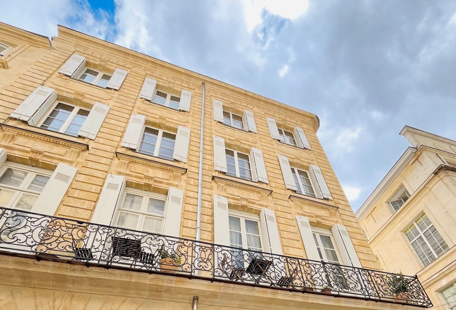 Appartement bourgeois de 6 pièces à BORDEAUX  St Paul centre Historique (33) — photo 1