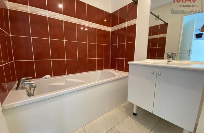 Appartement 3 pièces 65 m2 Marcq-En-Baroeul - parking — photo 3