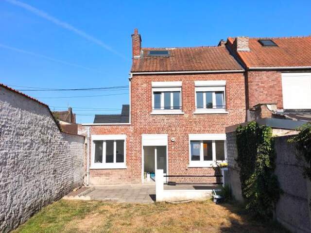 PROCHE CENTRE-VILLE - CHARMANTE MAISON SEMI INDIVIDUELLE - 3 CHAMBRES - JARDIN EXPOSITION SUD - GARAGE — photo du bien