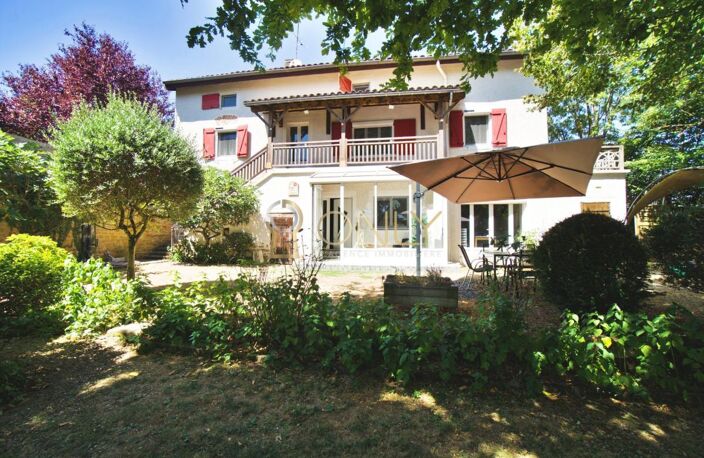 Saint-Julien- Maison - 4 chambres — photo 2