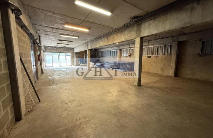 Local d'activités 225m2 à louer Montreuil — photo 4