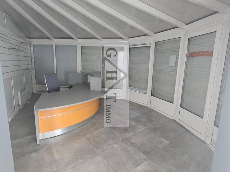 Local d'activité  – Emplacement stratégique — photo 1