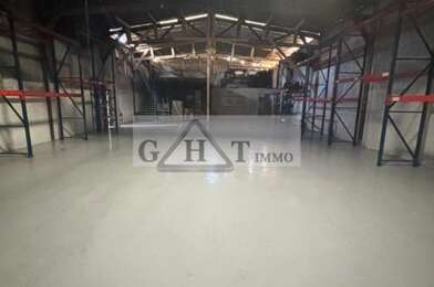 Local industriel  1440000 €