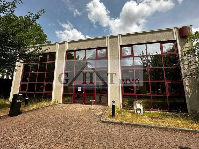 Bureaux à vendre 70 m² à PONTOISE — photo 1