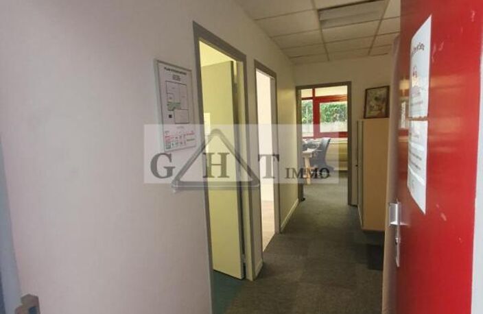 Bureaux à vendre 70 m² à PONTOISE — photo 4