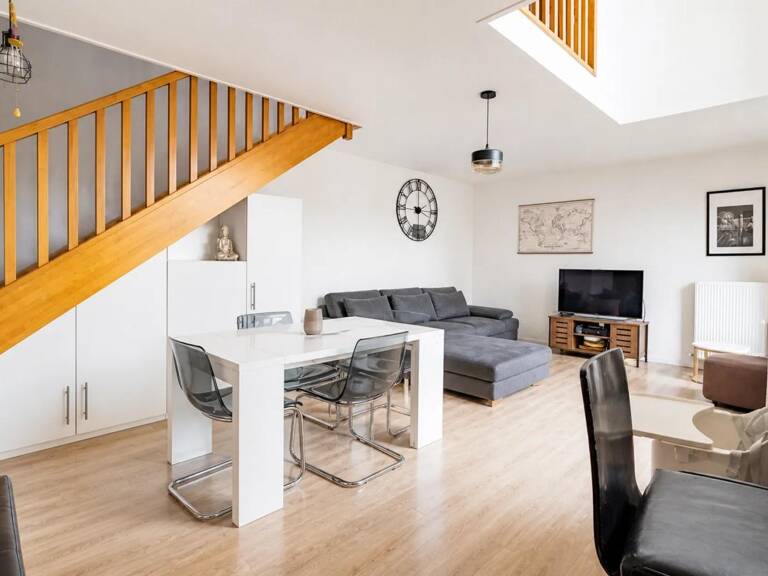 Duplex 3 pièces de 64 m² avec balcon et parking à Stains — photo 1