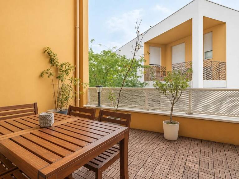 Duplex 3 pièces de 64 m² avec balcon et parking à Stains — photo 1
