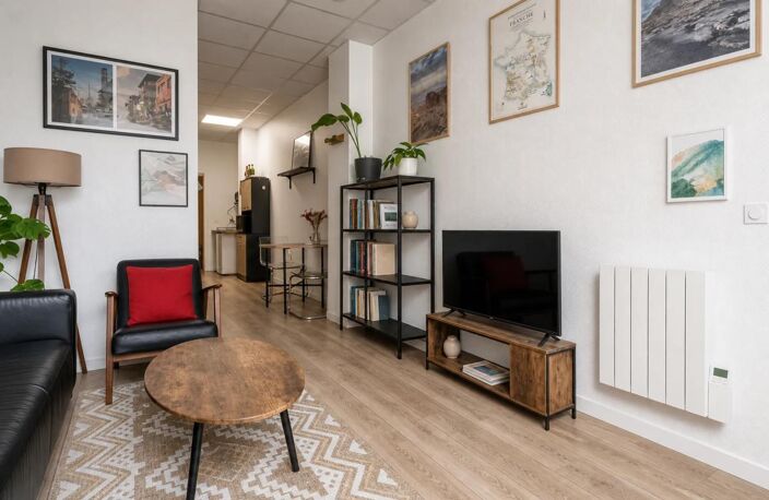 Paris 11e – 50 m² en rez-de-chaussée – Idéal profession libérale, paramédical ou commerce — photo 2