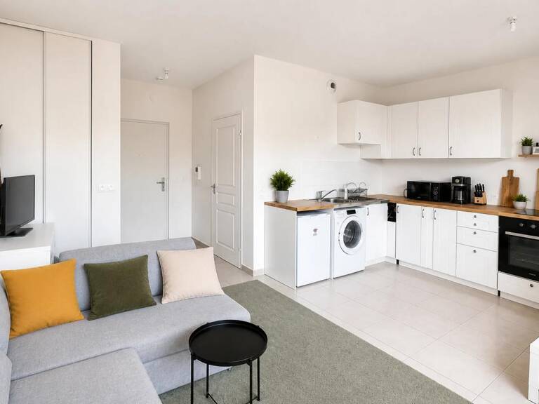 Studio de 1 pièce de 30 m² situé à Poissy — photo 1