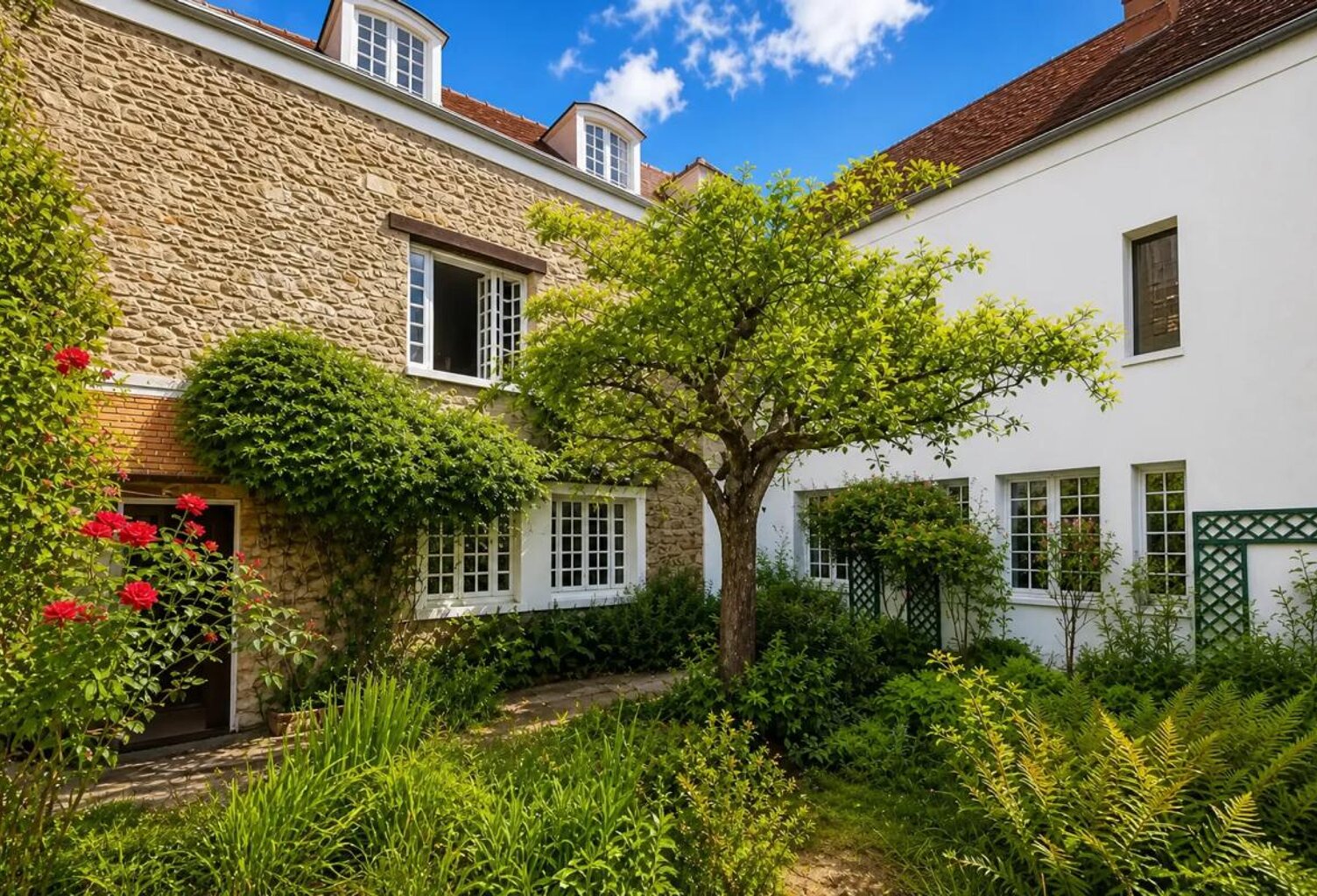 Maison de 9 pièces de 245 m² près de Saint-Hilarion — photo 1